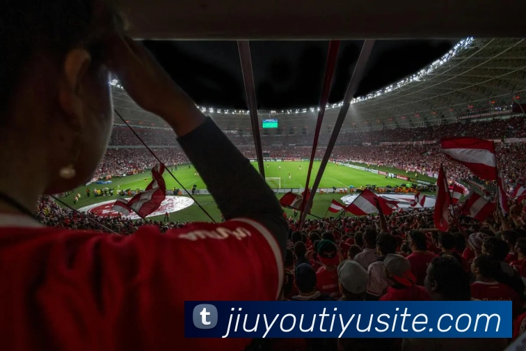 戈贝尔半场压哨补篮改判干扰球无效引发热议挑战成功背后故事揭秘