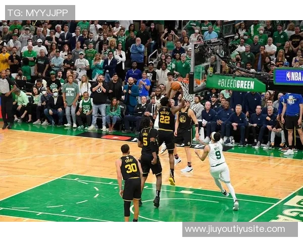 维金斯半场表现出色6中4砍下11分助攻与抢断均有贡献